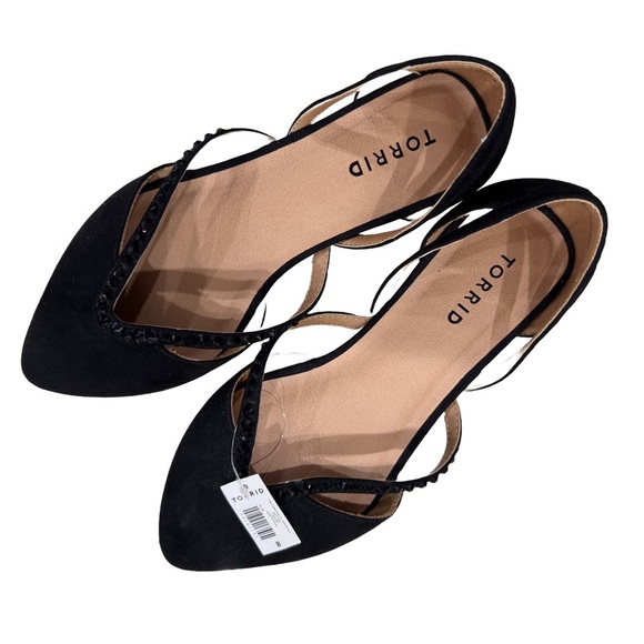 NWT Torrid Black Flats with Pointed Toe Design and Delicate Straps Size 8WW - Picture 1 of 6